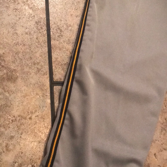 Under Armour Ace Relaxed Piped Pant - Picture 8 of 8